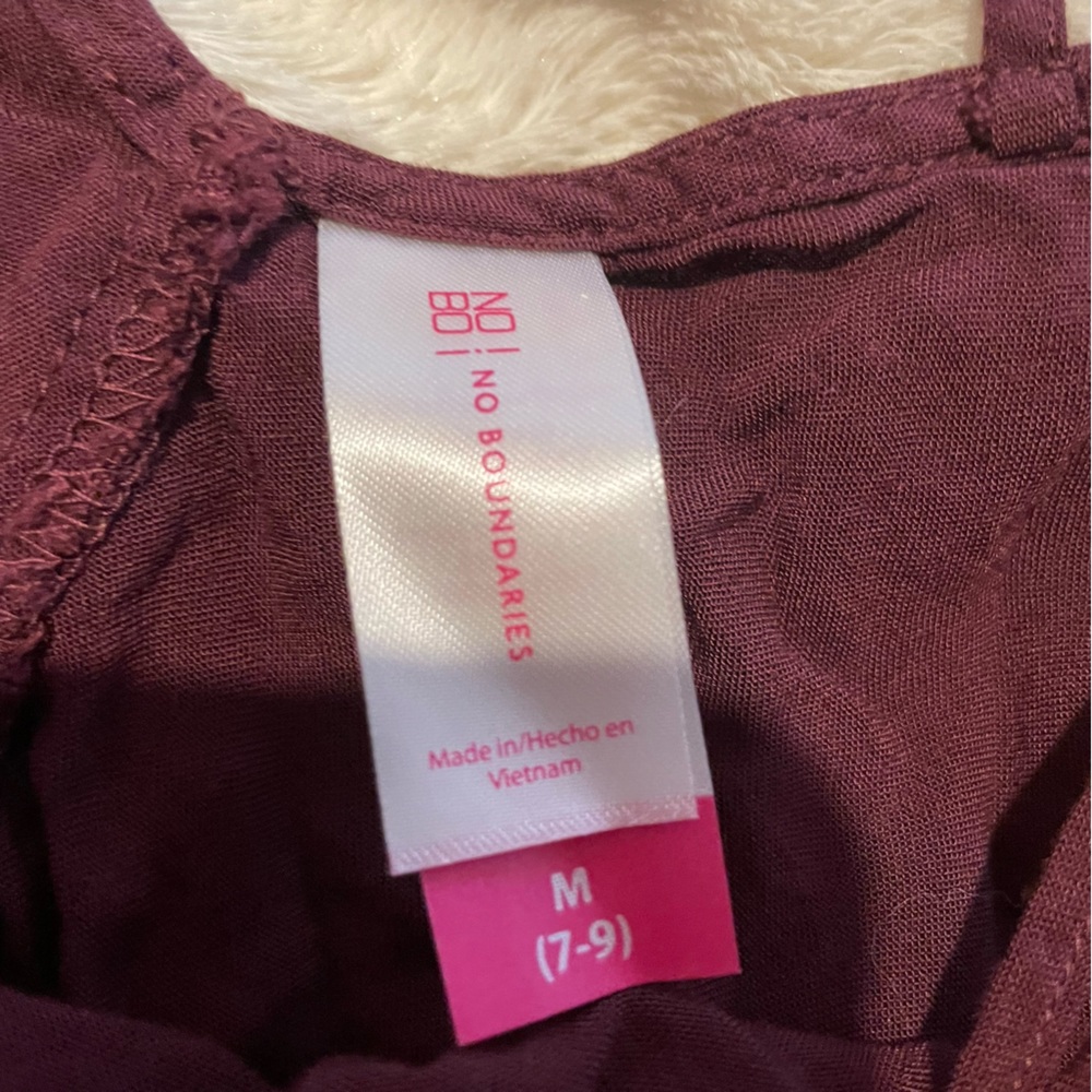 Maroon cross strap tank top - Picture 2 of 3